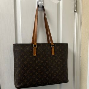 LOUIS VUITTON structured Monogram zippered shopper Tote has wear see photos